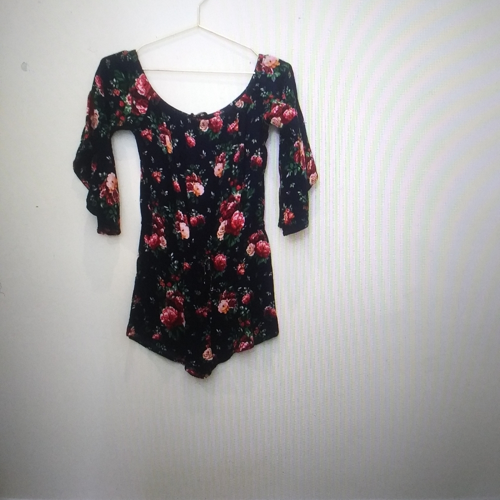 Ambiance 3/4 sleeve Off Shoulder Romer